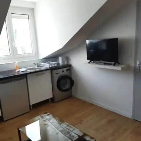 Appartement Studio N14 Renove En Plein Centre Ville Rue Bruat Brest